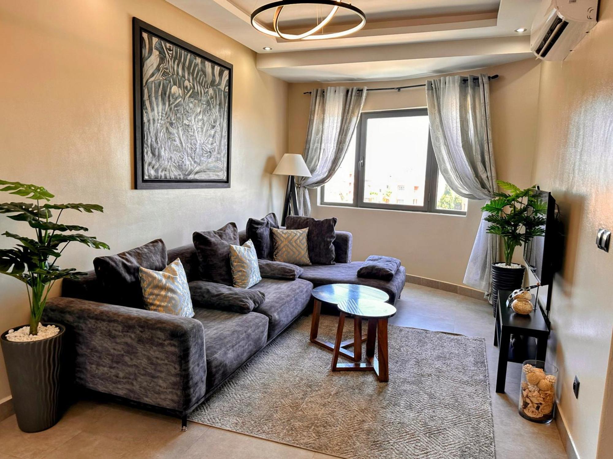 Moderne, Lumineux & Spacieux Avec Balcon -Central -Wifi-Smart Tv-Clim Marrakesch Exterior foto