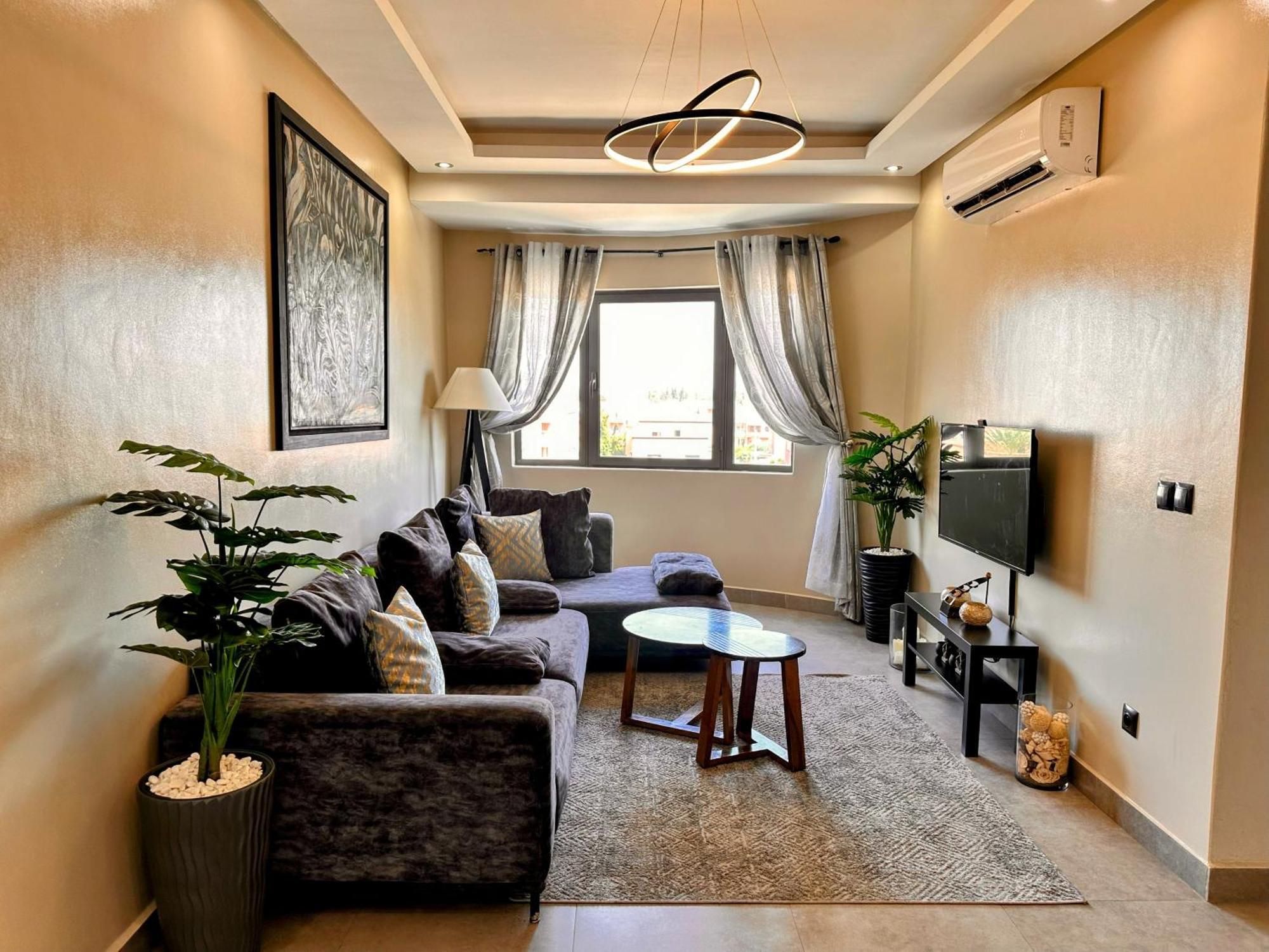 Moderne, Lumineux & Spacieux Avec Balcon -Central -Wifi-Smart Tv-Clim Marrakesch Exterior foto